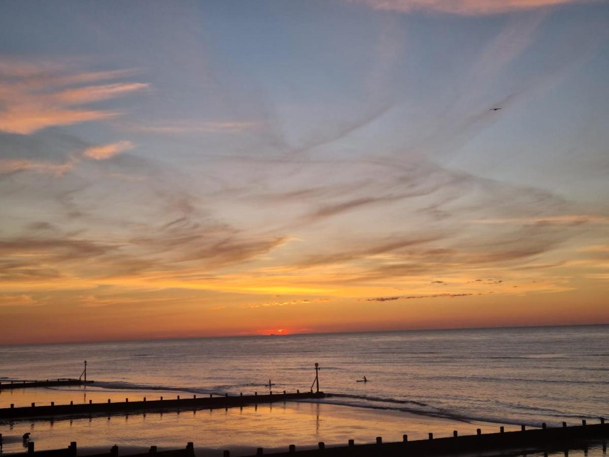 Burlington Berties Hotel Sheringham Buitenkant foto